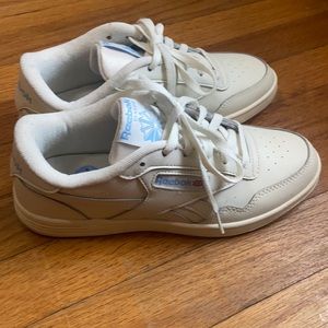 Reebok classics white and baby blue